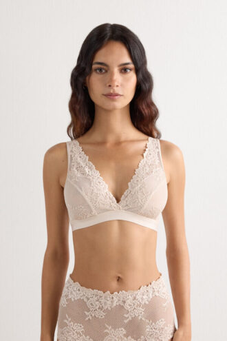 Pretty Flowers Lara Triangle Bra