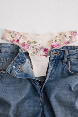 Pretty Flowers Print Brazilian